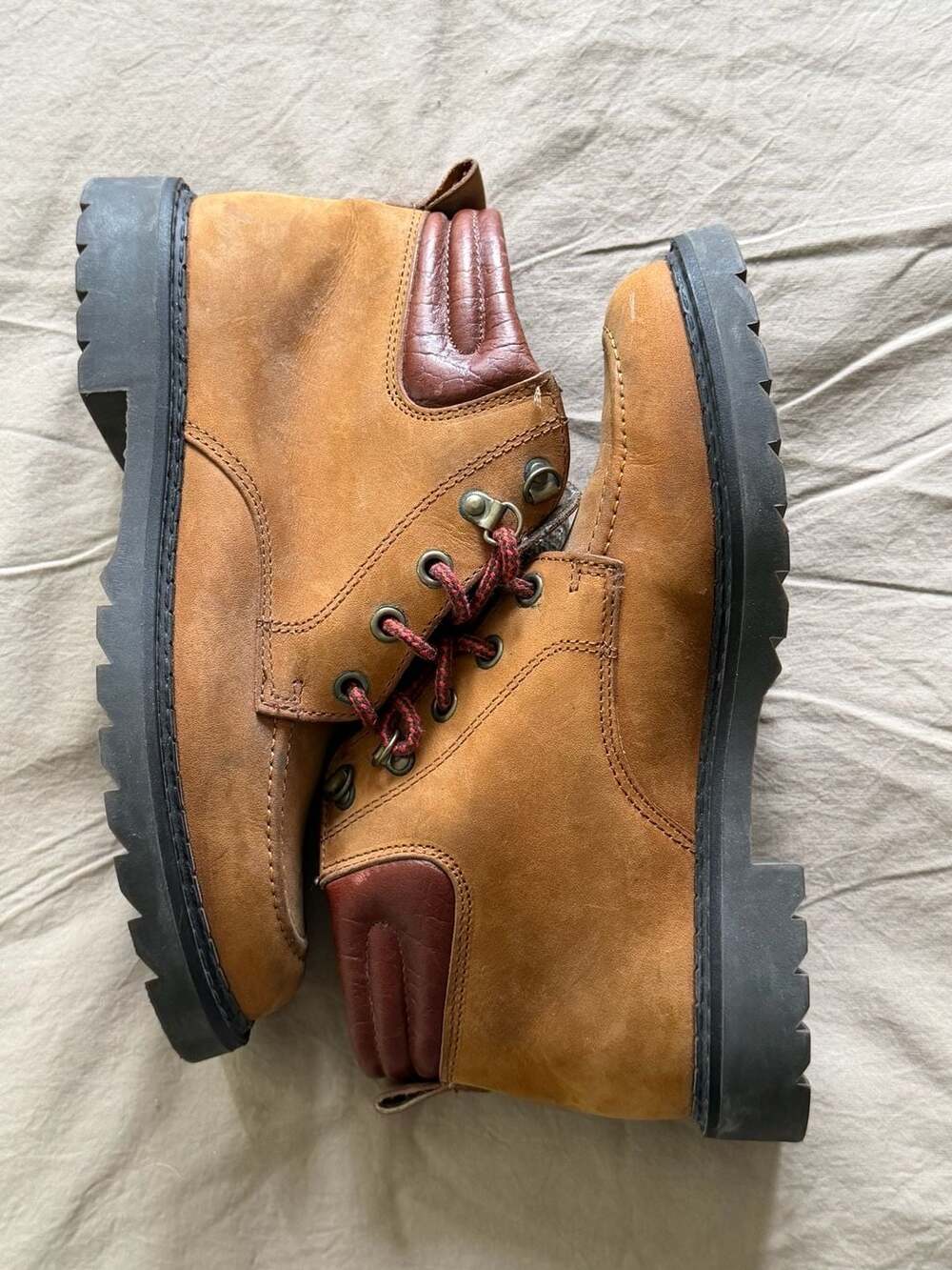 Made in USA Bass Brown Nubuck Leather Hiking Boots Size 7